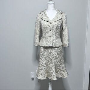 VTG Jones New York Women’s Size 8P 2 Piece Skirt Set Silk & Metallic Old Money